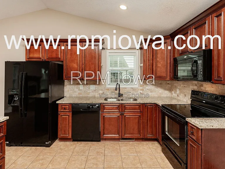 3108 NW 19th St — Photo 10