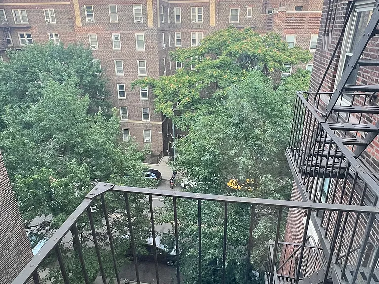 48-18 43rd St #6C — Photo 11