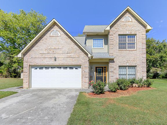 2nd image of 925 Melton Hill Cir