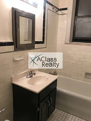 Rented by A Class Realty Corp | media 4