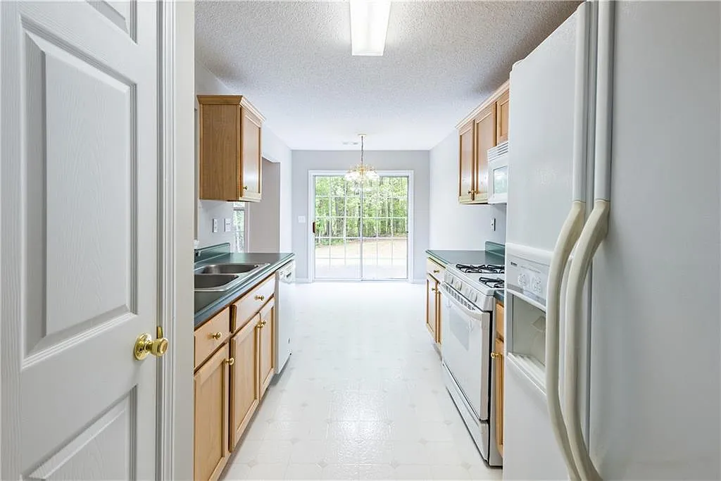 227 Westwind Dr. - 1 — Photo 4