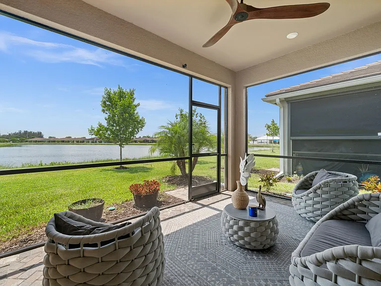10288 Bonavie Cove Dr — Photo 30
