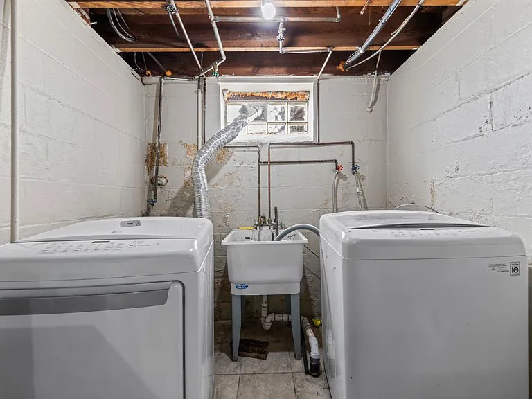 14344 Scripps St — Photo 30