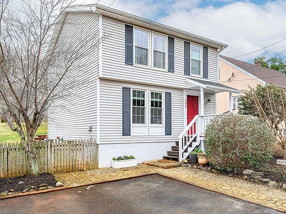 3rd image of 302 Palatine Ave