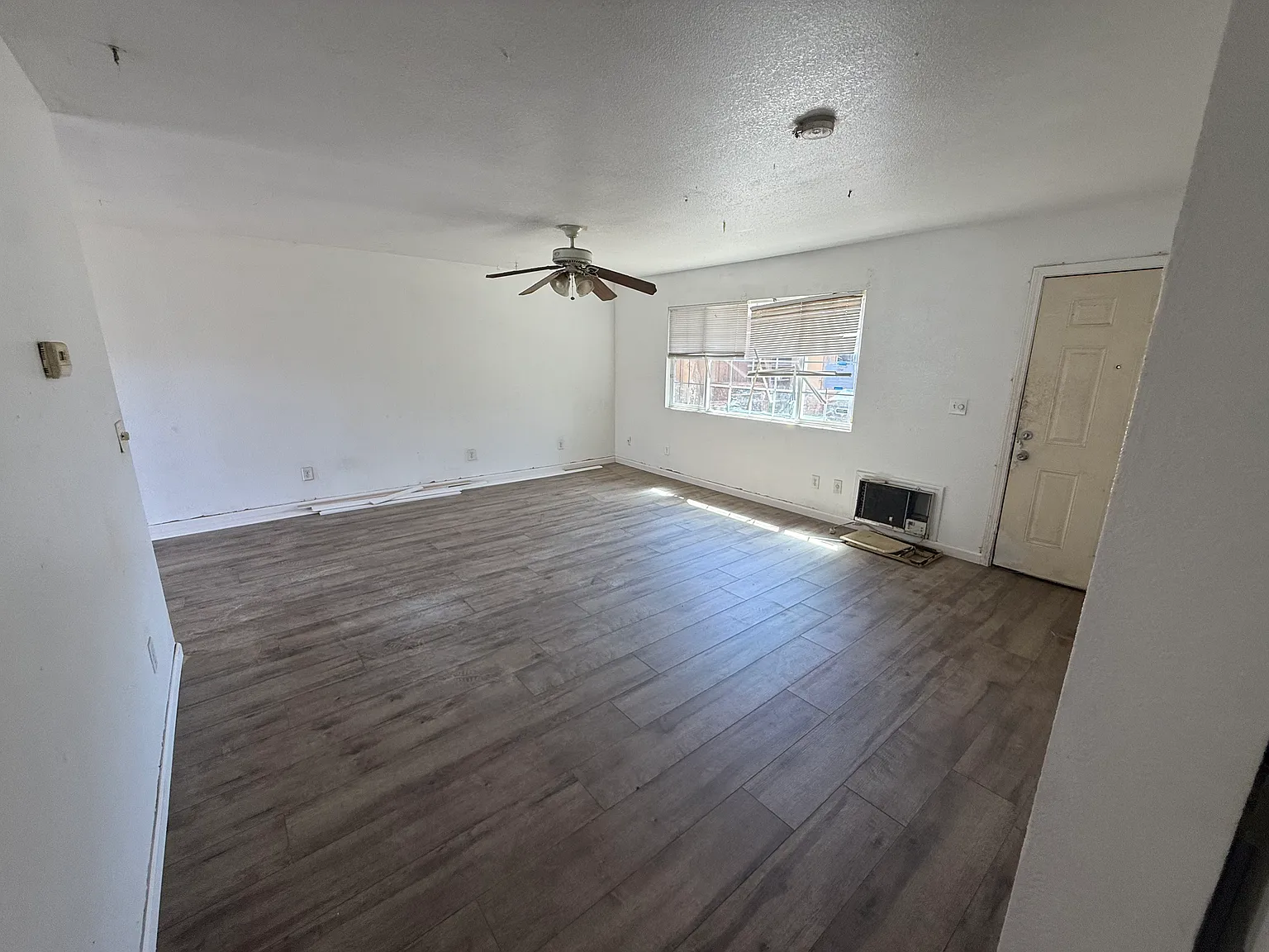 2 bed, 850 sqft, $1,795 — Photo 1