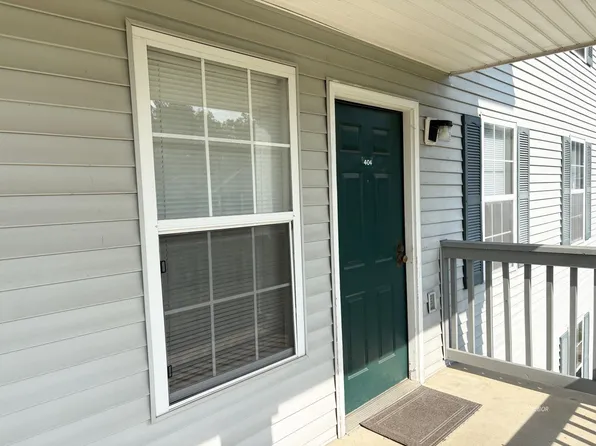 15 S Shafer St APT 404, Athens, OH 45701