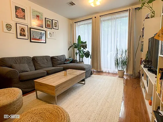 Rented by Citi Habitats | media 2