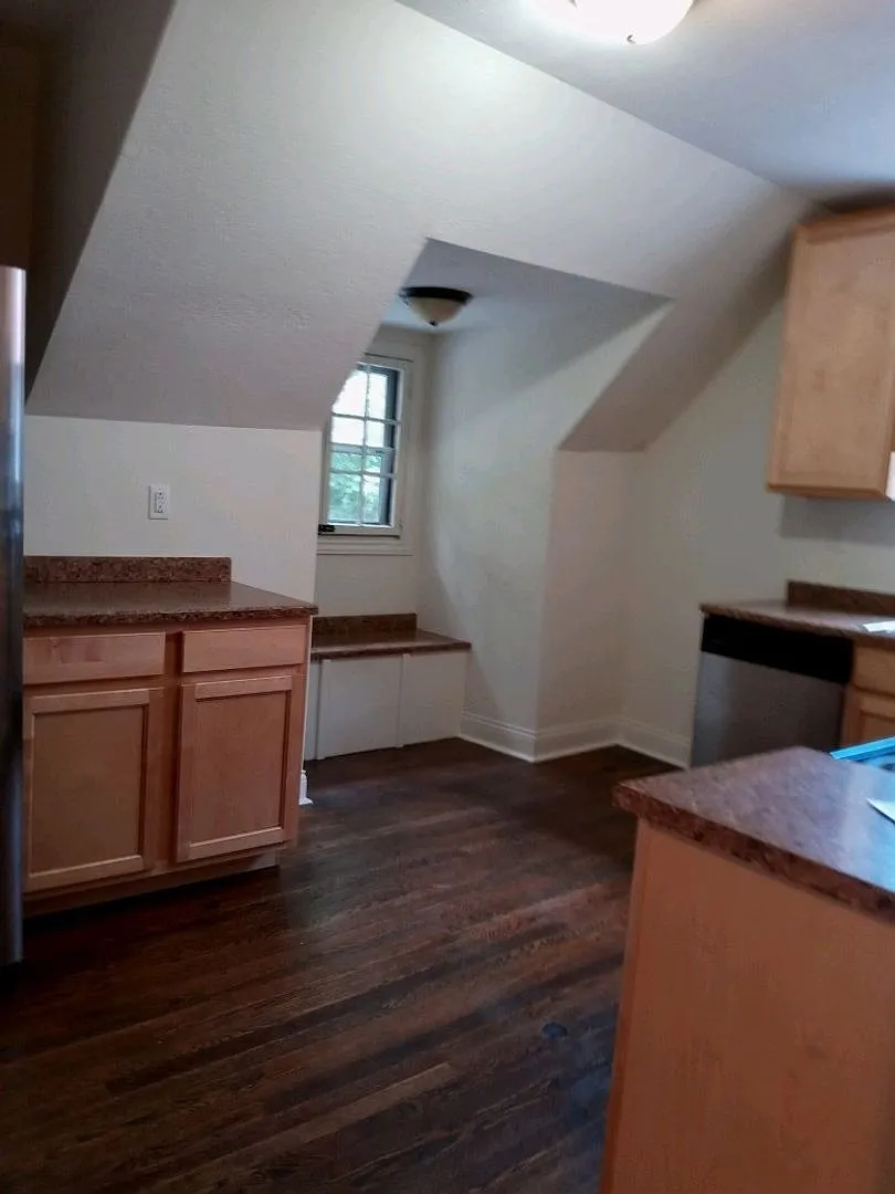 0308-312 N Washington Street — Photo 3
