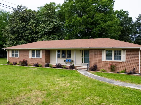 411 Whaley St, Smithville, TN 37166