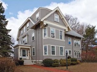 15 Willow St, Dedham, MA 02026