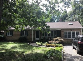 68 S Swezeytown Rd, Middle Island, NY 11953