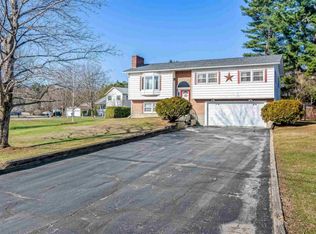 4 Riverside Dr, Milton, VT 05468