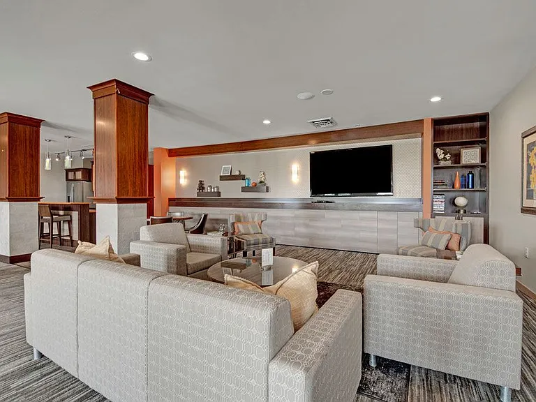 The Vue at Pinnacle Park — Photo 18