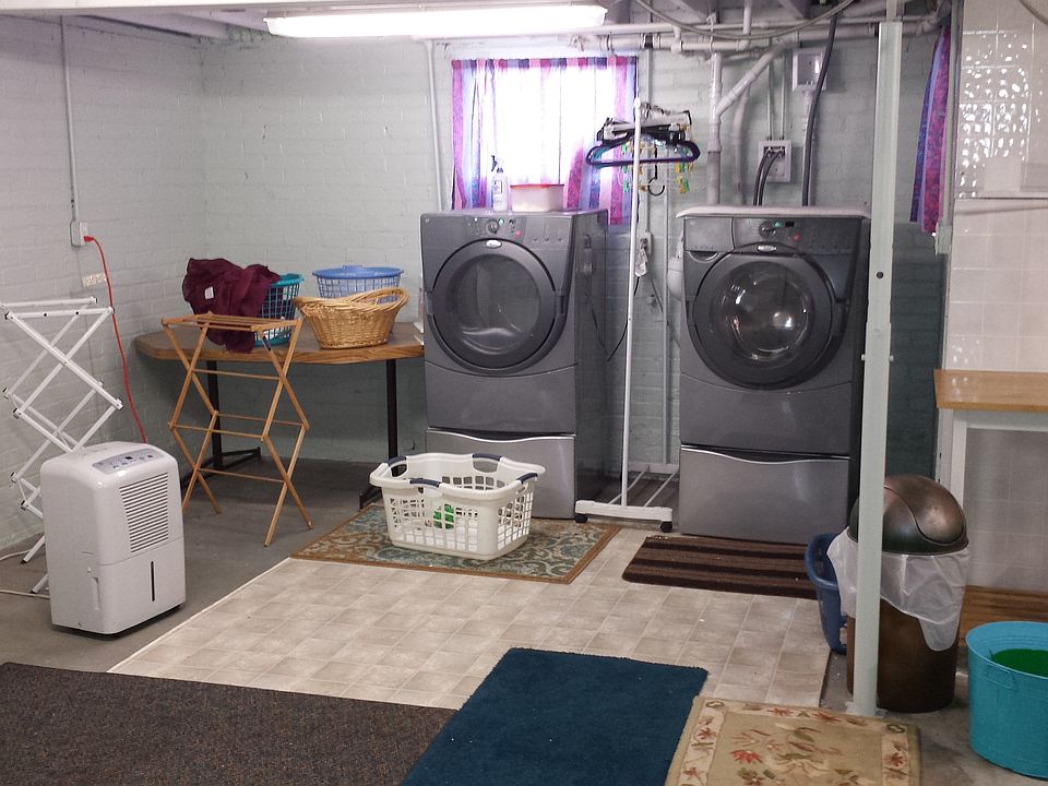 Basement Laundry