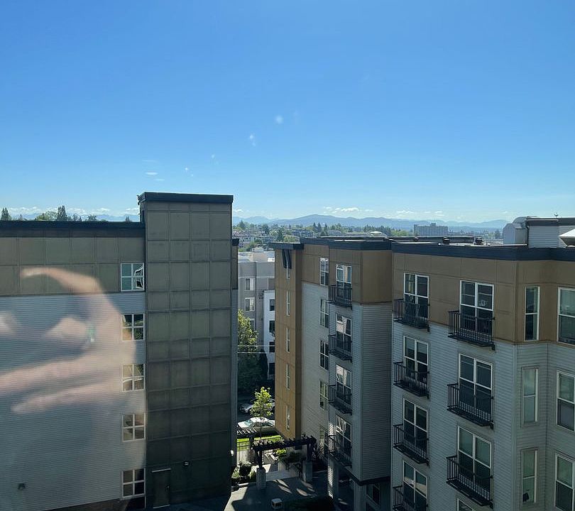 1st image of 300 10th Ave Unit B208