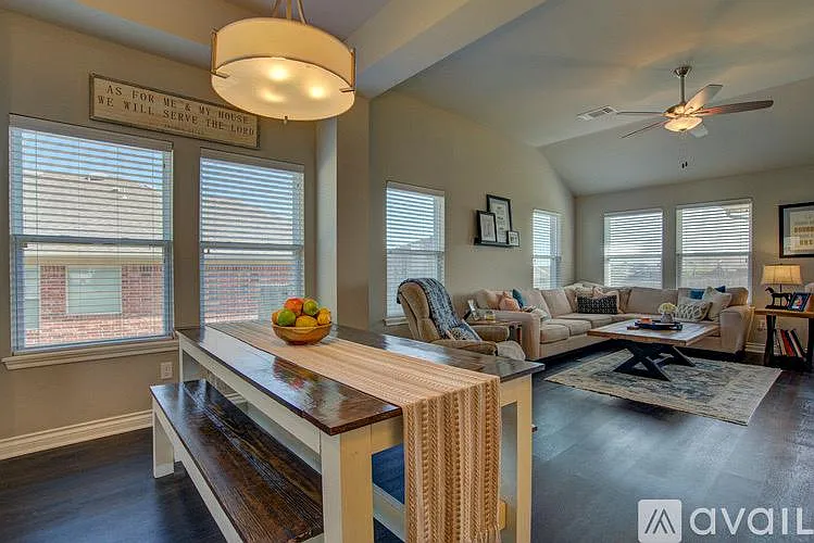 3145 Midland Valley St — Photo 9