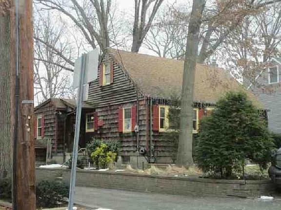 2nd image of 26 Zimmer Ave