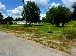 1004 Melanie Ln, Breaux Bridge, LA 70517