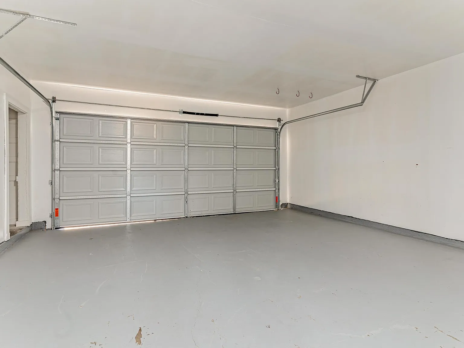 3 bed, 1300 sqft, $2,151 — Photo 3