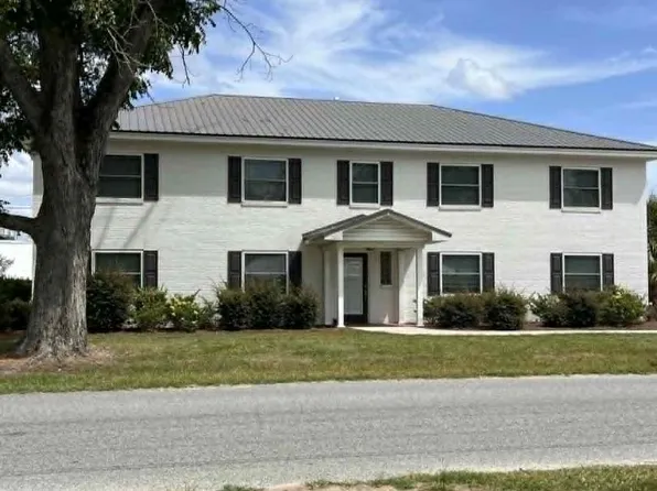 151 S 2nd St #P236, Jesup, GA 31545