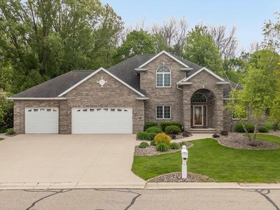 2141 HIDDEN CREEK ROAD, Neenah, WI, 54956