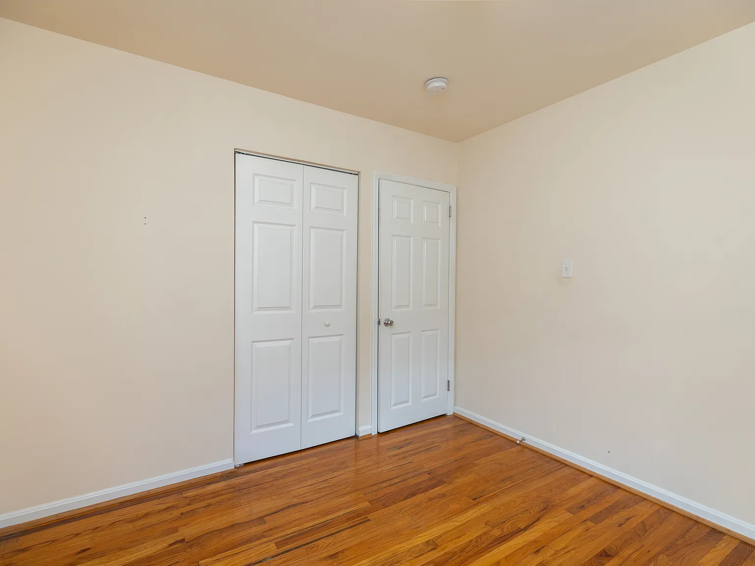 3 bed, 1750 sqft, $3,000 — Photo 3