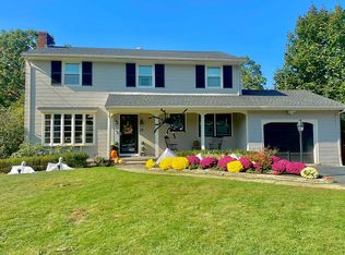 73 Alcott St, Lowell, MA 01852