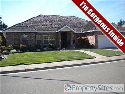 1st image of 923 Interlaken Dr