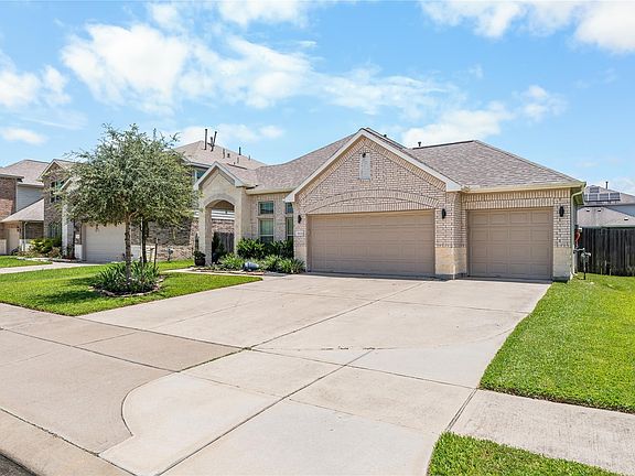 3rd image of 16226 Amber Brown Dr