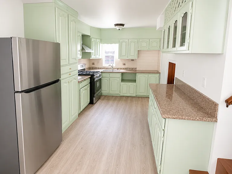 5710 Stratford Rd — Photo 9