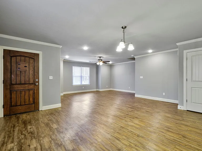 4064 W Santa Maria Ln — Photo 3