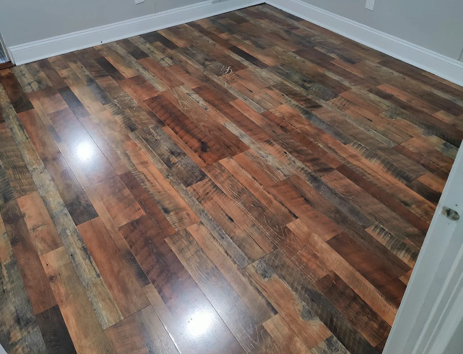 2 bed, 900 sqft, $1,300 — Photo 2