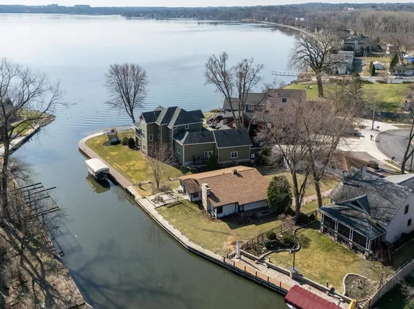 2809 Dewey Court, Middleton, WI 53562