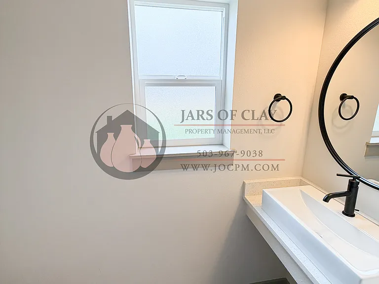 4742 Fanno Ridge Ln NE — Photo 6