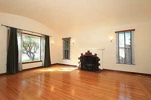 2nd image of 214 N San Marino Ave