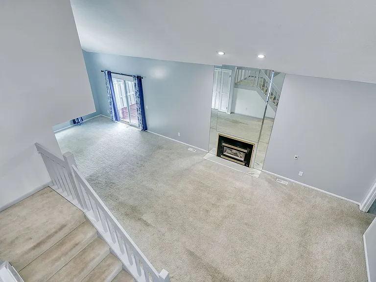 2nd floor landing