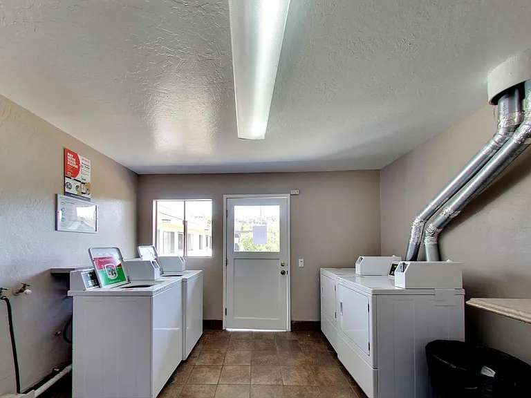 Midway Manor Apts. — Photo 35