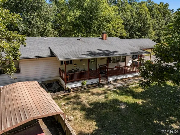 2357 Circle Dr, O Fallon, MO 63368