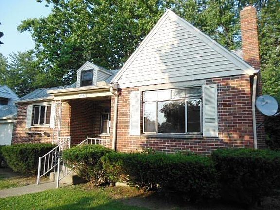 3rd image of 4042 Mayview Dr