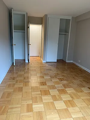 Rented by UES Management | media 26