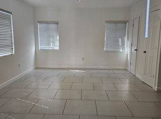 916 W 42nd St APT 105, Miami Beach, FL 33140