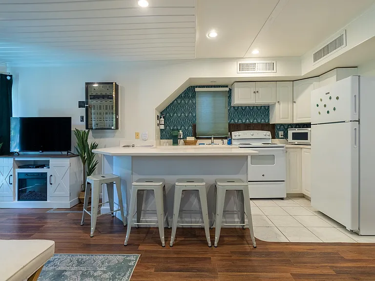 1513 E Stephensville Rd #6 — Photo 5