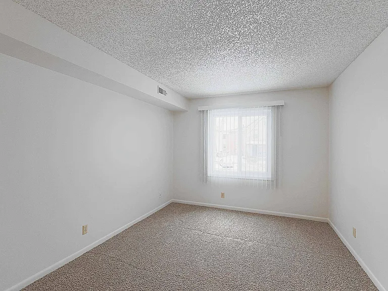 945 S 12th St #6 — Photo 13