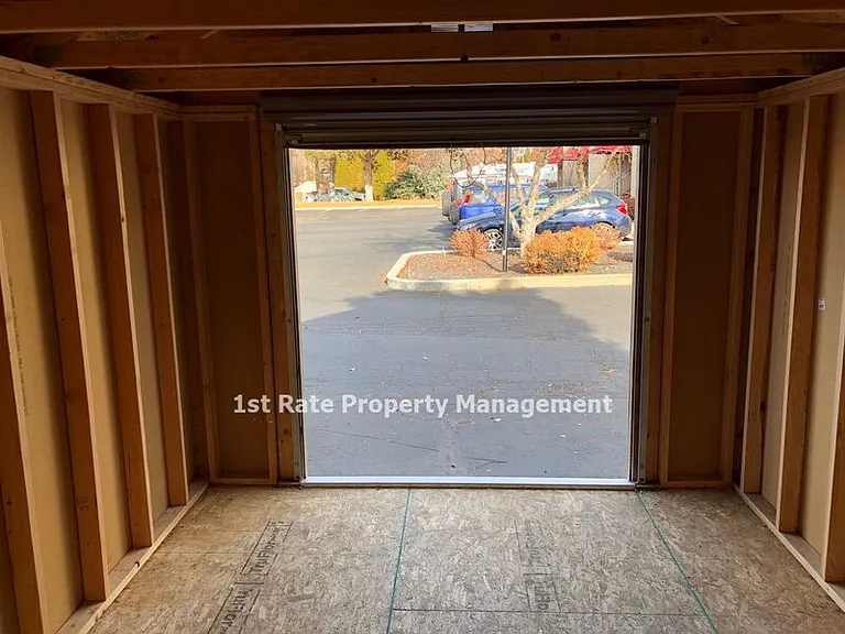 Bond Apartments — Photo 8