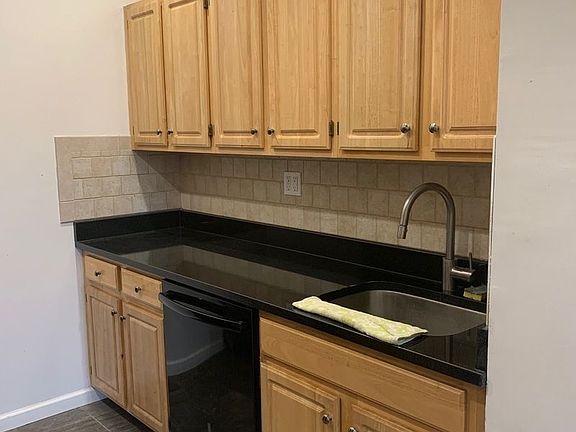 5th image of 157 W 117th St APT 3B