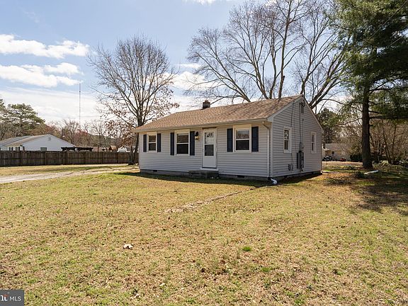 4th image of 504 Plover Rd