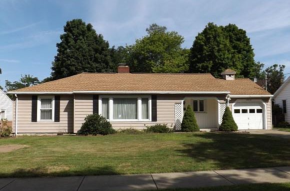 1st image of 44 Kendall Ave