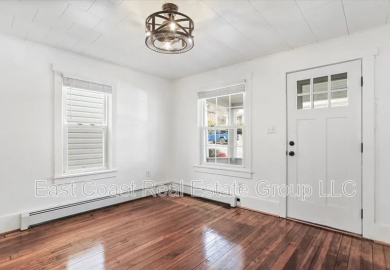 16 Woods Ln — Photo 5