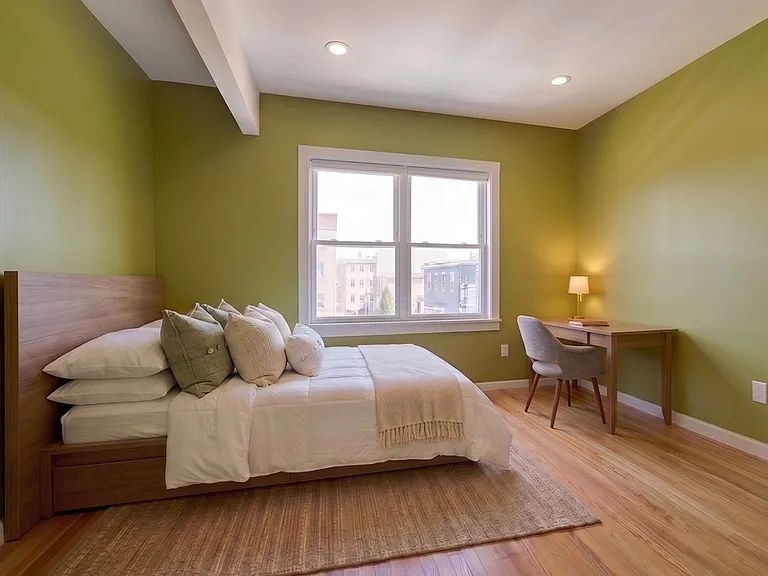 118 Trowbridge St #6 — Photo 20