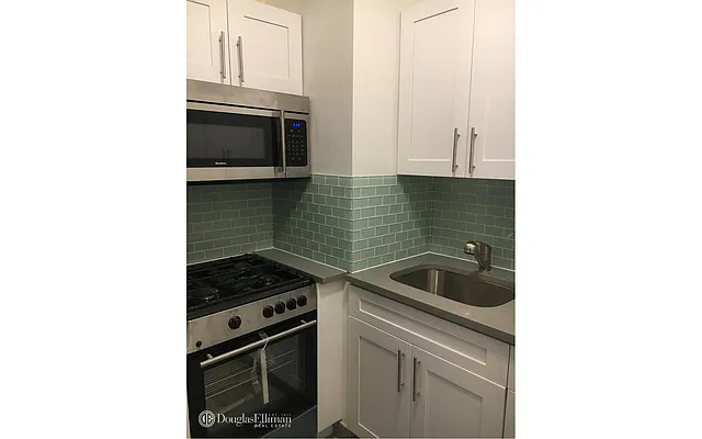 Sold by Douglas Elliman | media 10